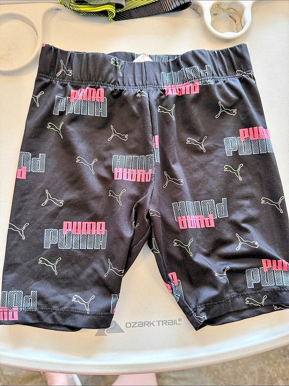 Puma Boys Athletic Shorts Black & Pink Size 6
